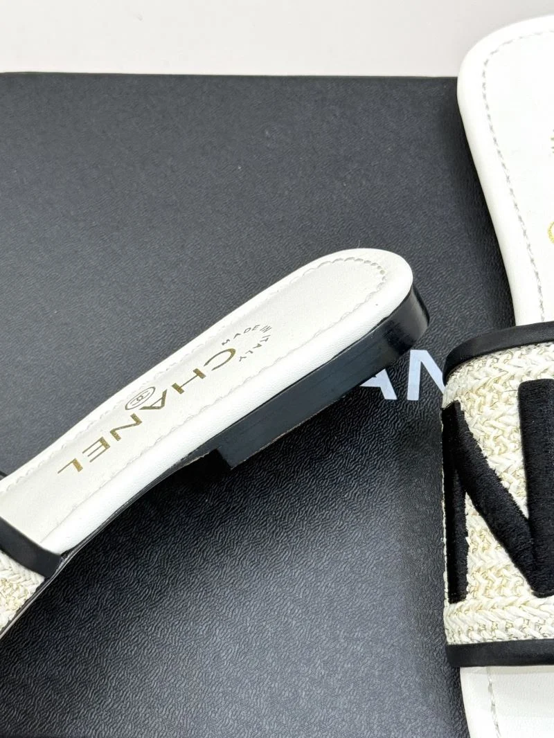 Neat Chanel Slippers 19872