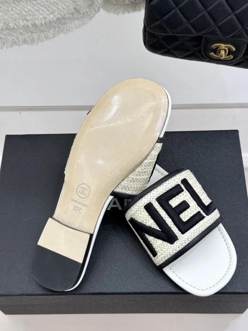 Neat Chanel Slippers 19872