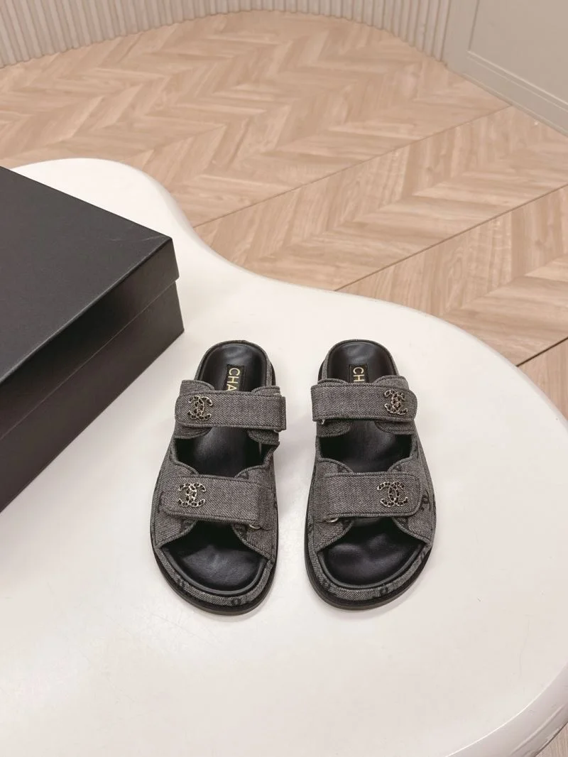 Durable Chanel Slippers 19854