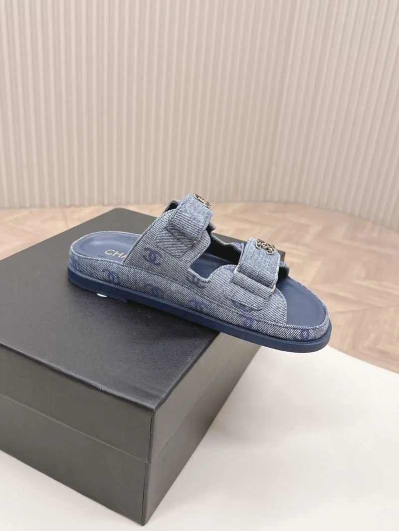 Functional Chanel Slippers 19853