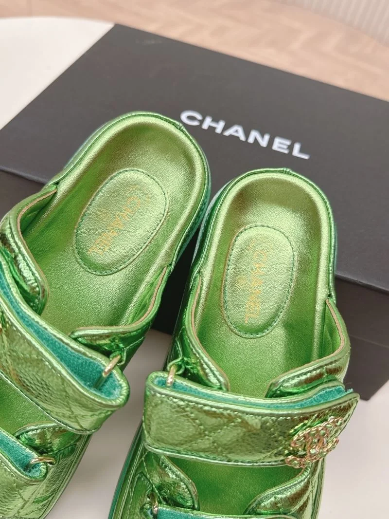 Chanel Slippers Sleek 19847