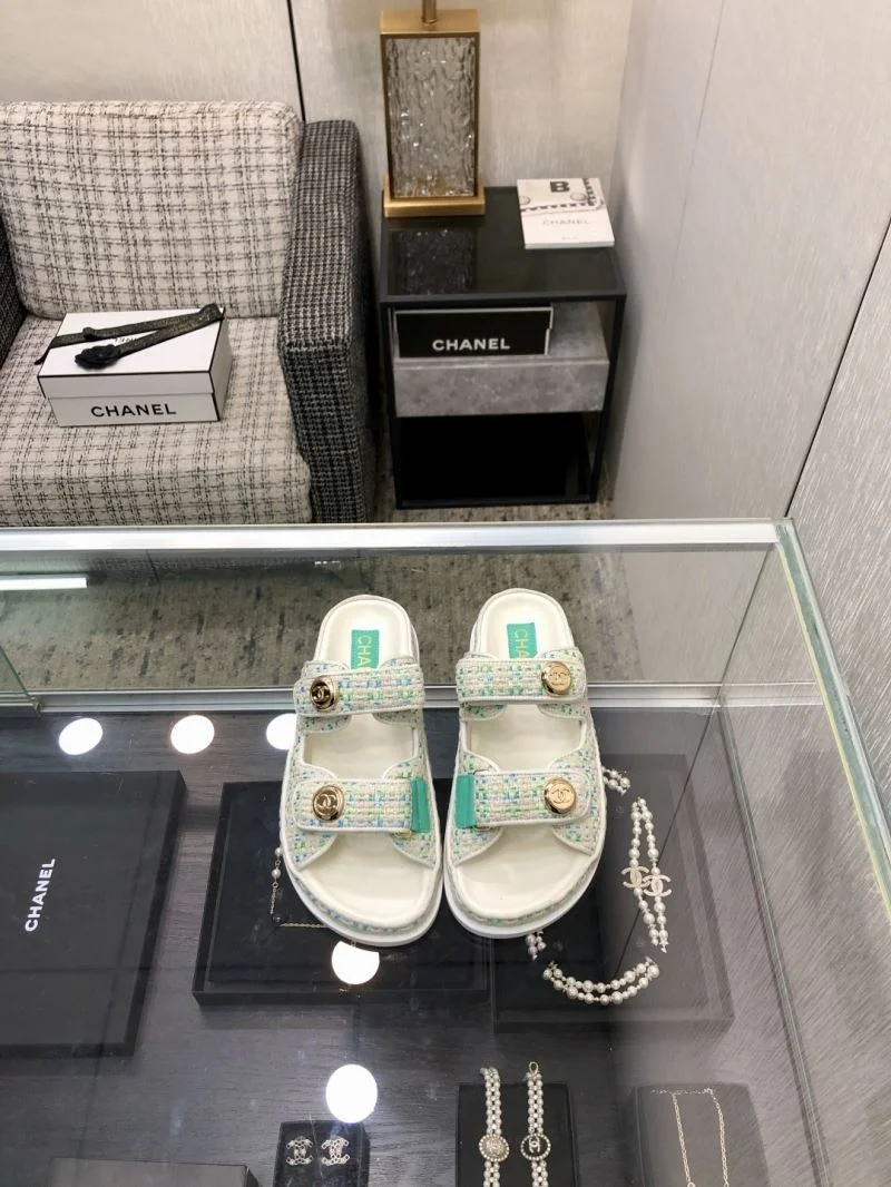 Chanel Slippers ComfortFit 19842