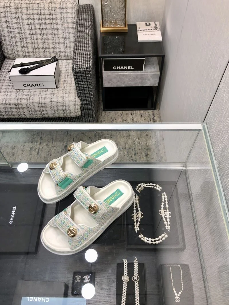 Chanel Slippers ComfortFit 19842