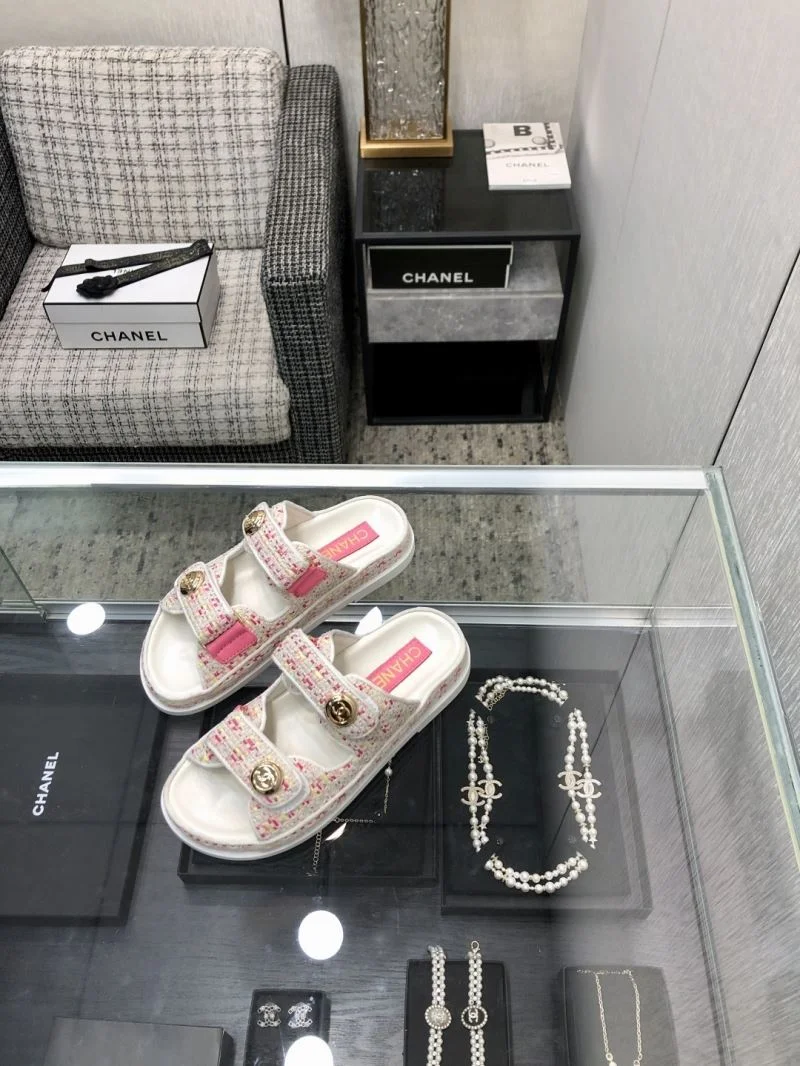 Chanel Slippers Bright 19846
