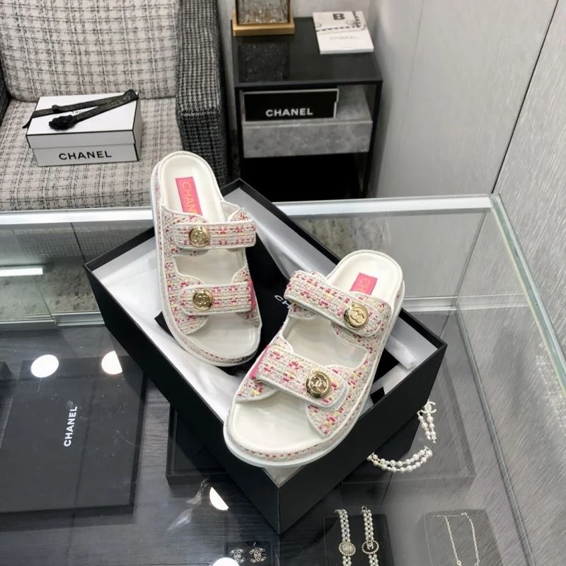 Chanel Slippers Bright 19846