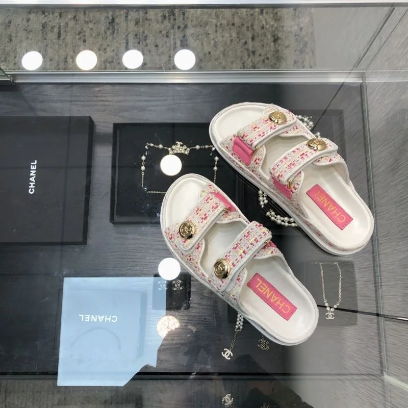 Chanel Slippers Bright 19846