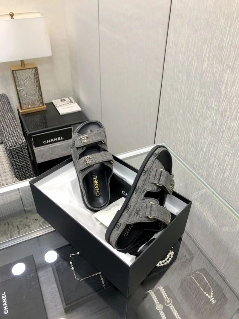 Versatile Chanel Slippers 19827