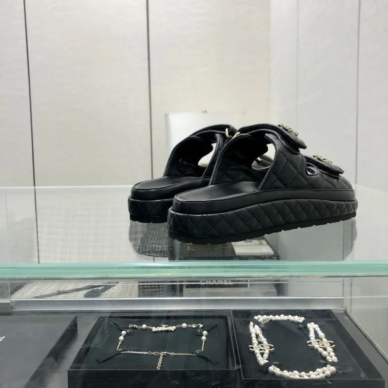 Versatile Chanel Slippers 19833