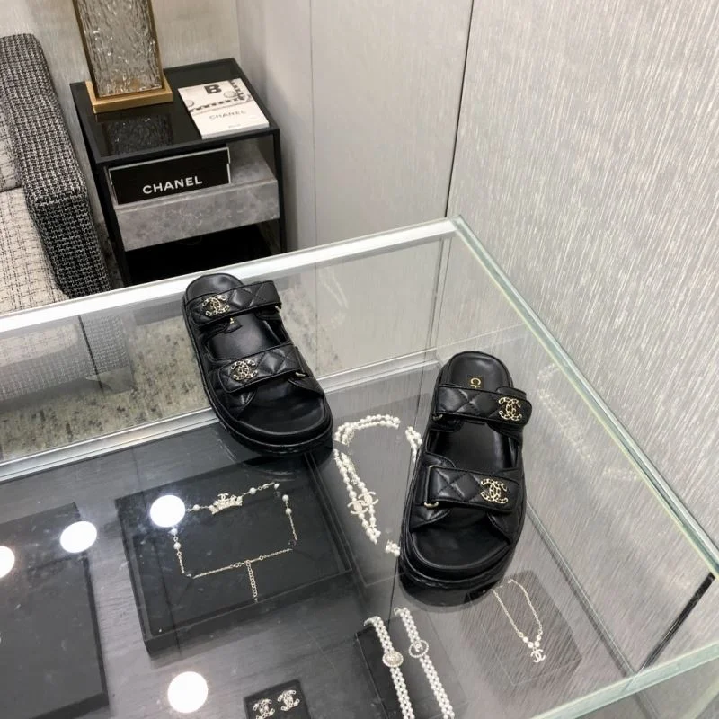 Versatile Chanel Slippers 19833