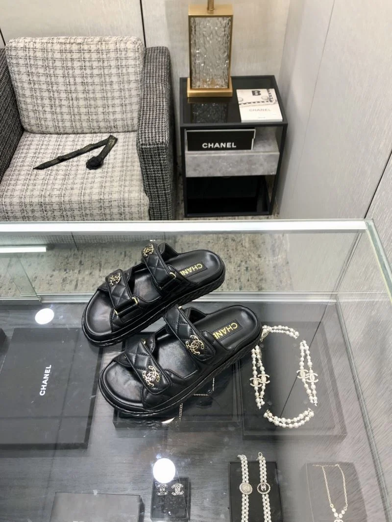 Versatile Chanel Slippers 19833