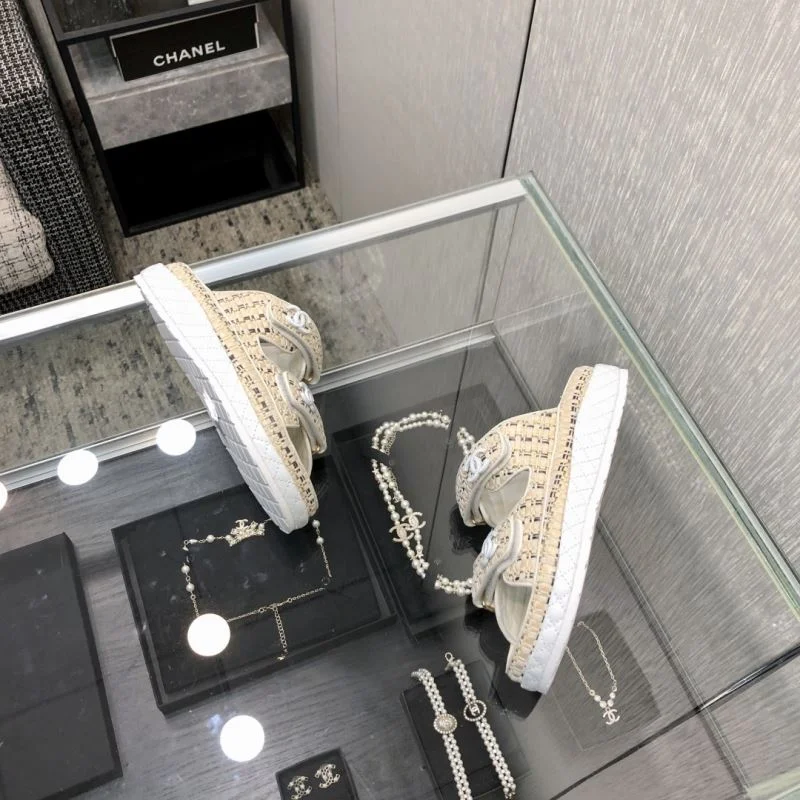 Premium Chanel Slippers 19822