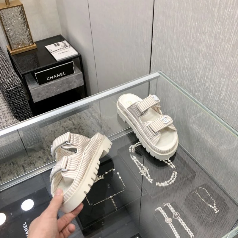MoistureWicking Chanel Slippers 19897