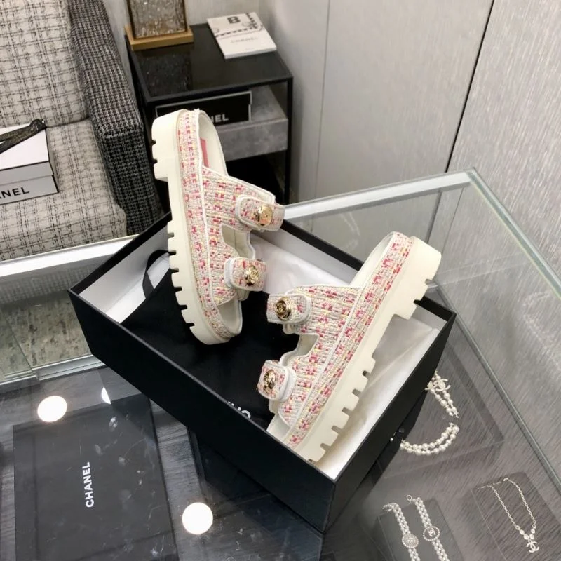 Chanel Slippers Lightweight 19806
