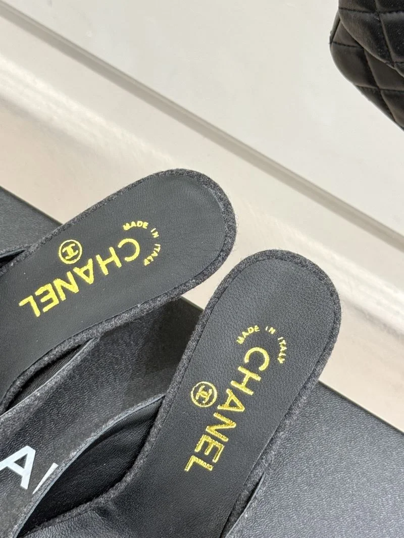 Casual Chanel Slippers 19817