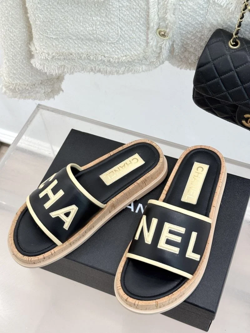 Chanel Slippers Sleek 19785