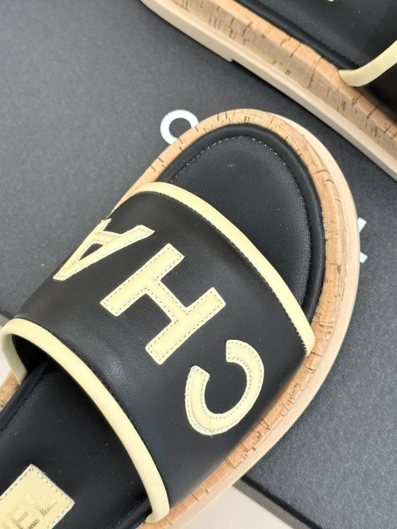 Chanel Slippers Sleek 19785