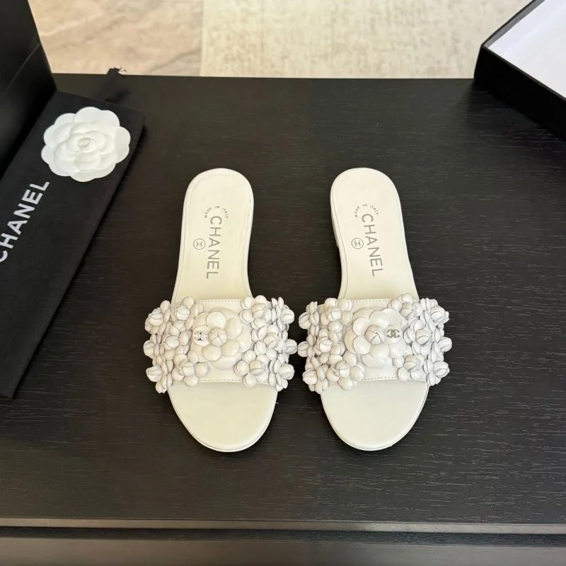 Chanel Slippers Elegant 19774