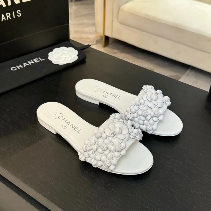 Chanel Slippers Elegant 19774