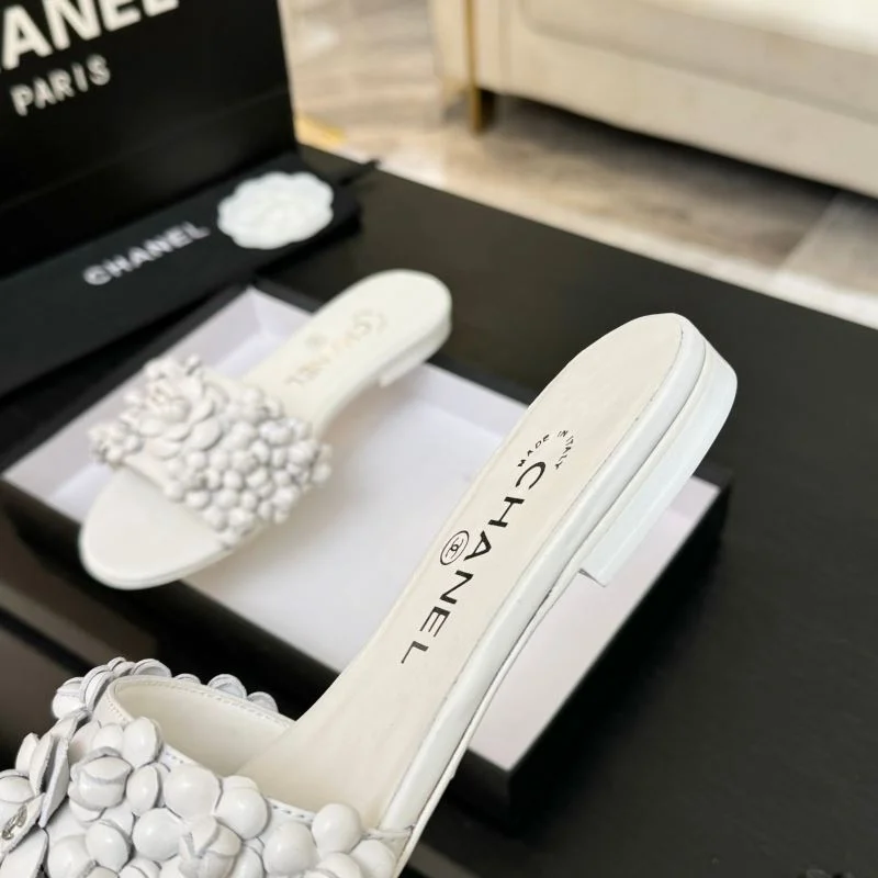 Chanel Slippers Elegant 19774