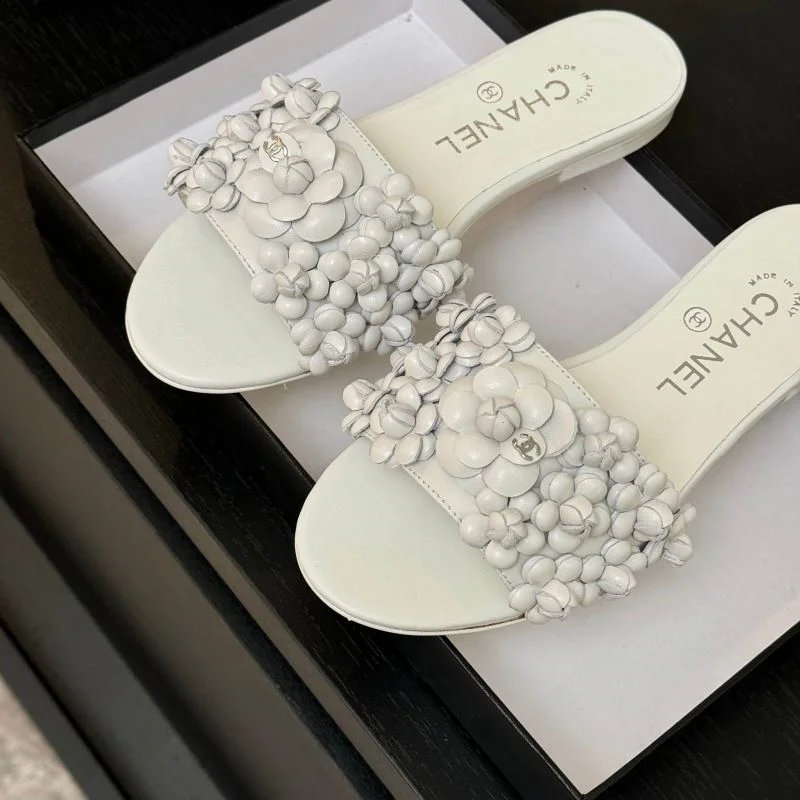 Chanel Slippers Elegant 19774