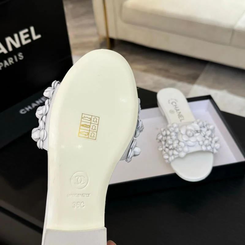 Chanel Slippers Elegant 19774