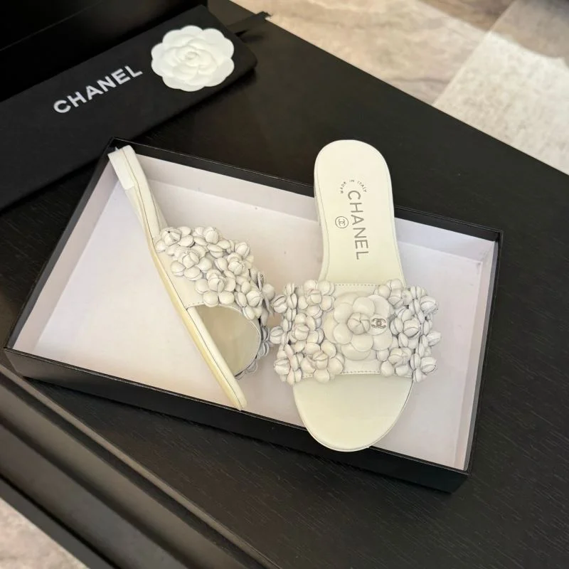 Chanel Slippers Elegant 19774