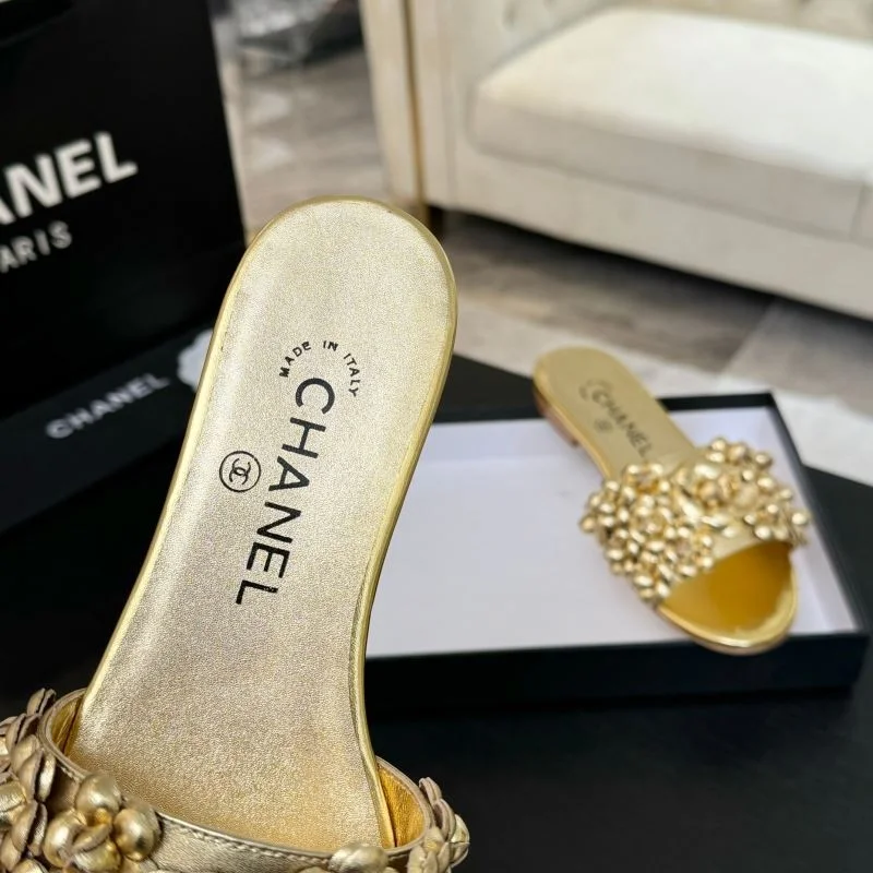 Elegant Chanel Slippers 19773