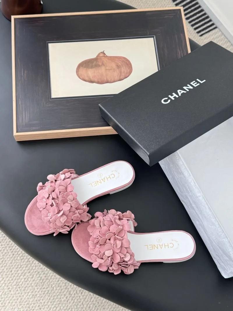 Chanel Slippers Affordable 19764