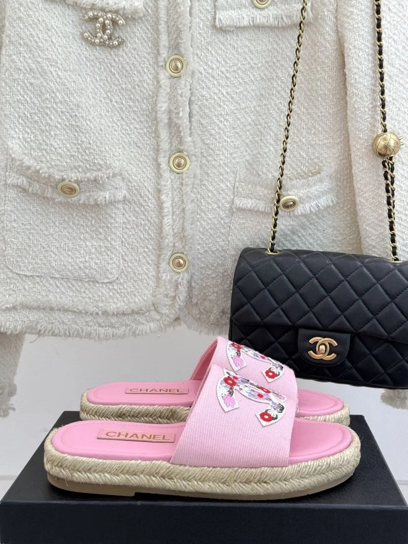 Durable Chanel Slippers 19752