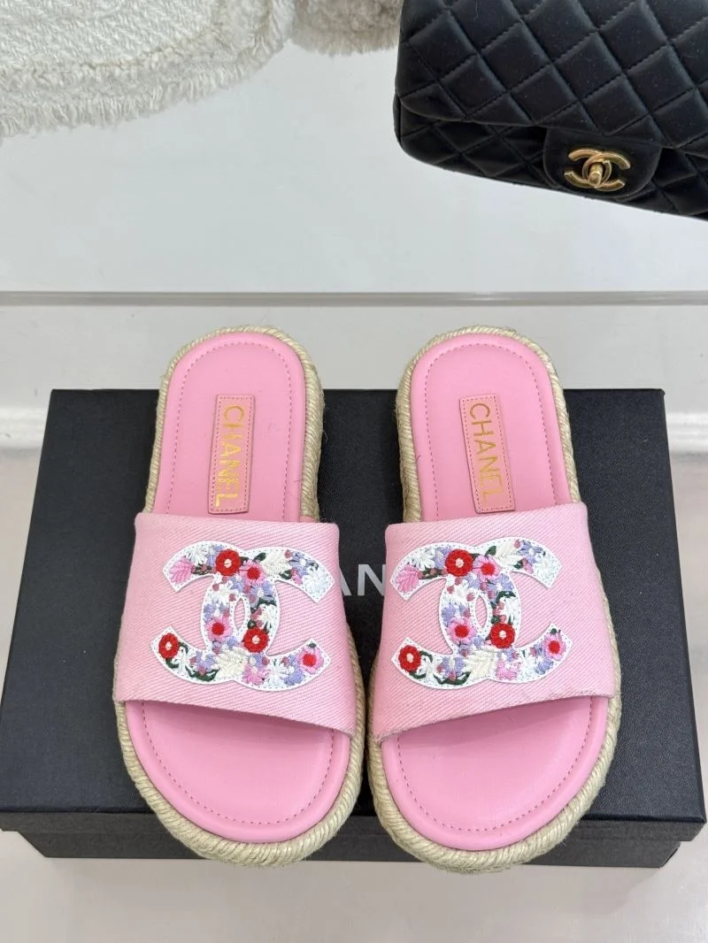 Durable Chanel Slippers 19752