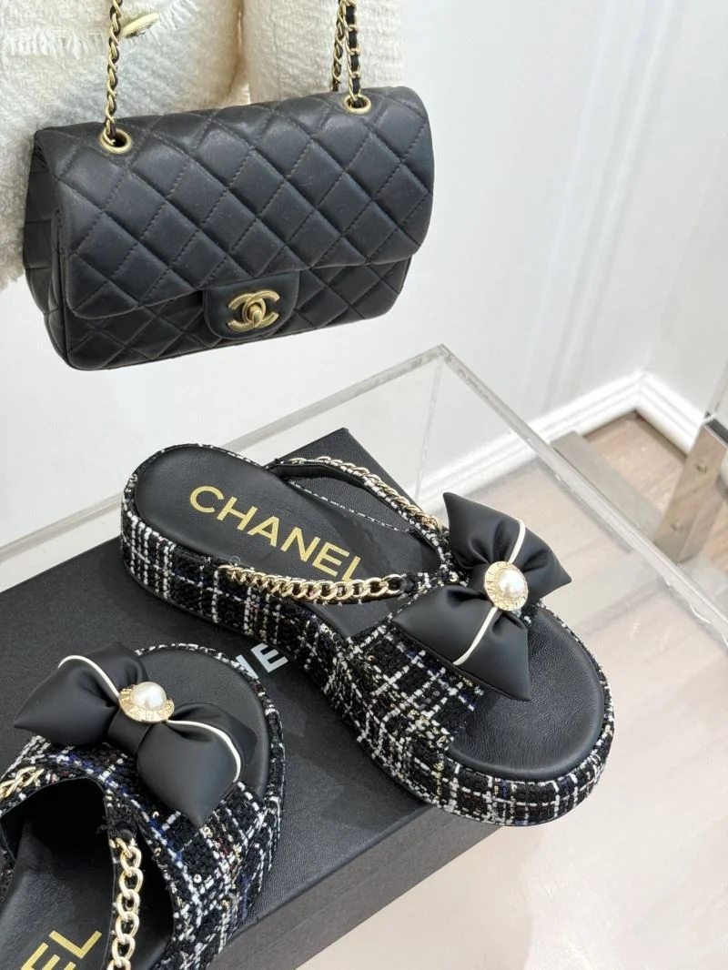 Original Chanel Slippers 19747
