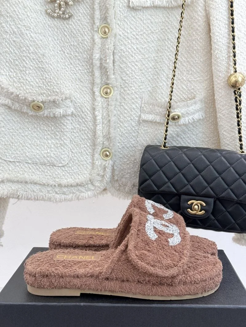 Resilient Chanel Slippers 19734