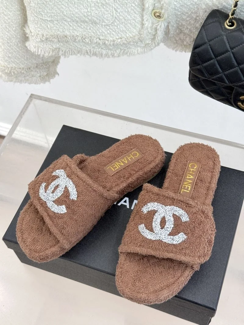 Resilient Chanel Slippers 19734