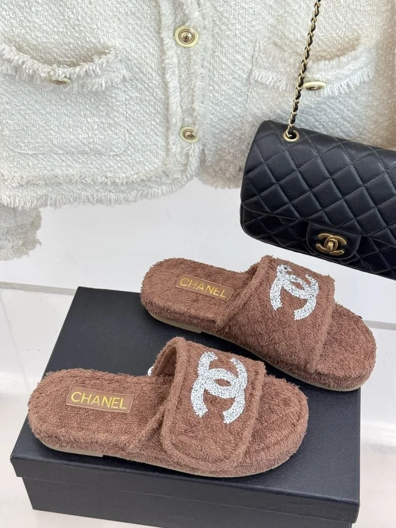 Resilient Chanel Slippers 19734