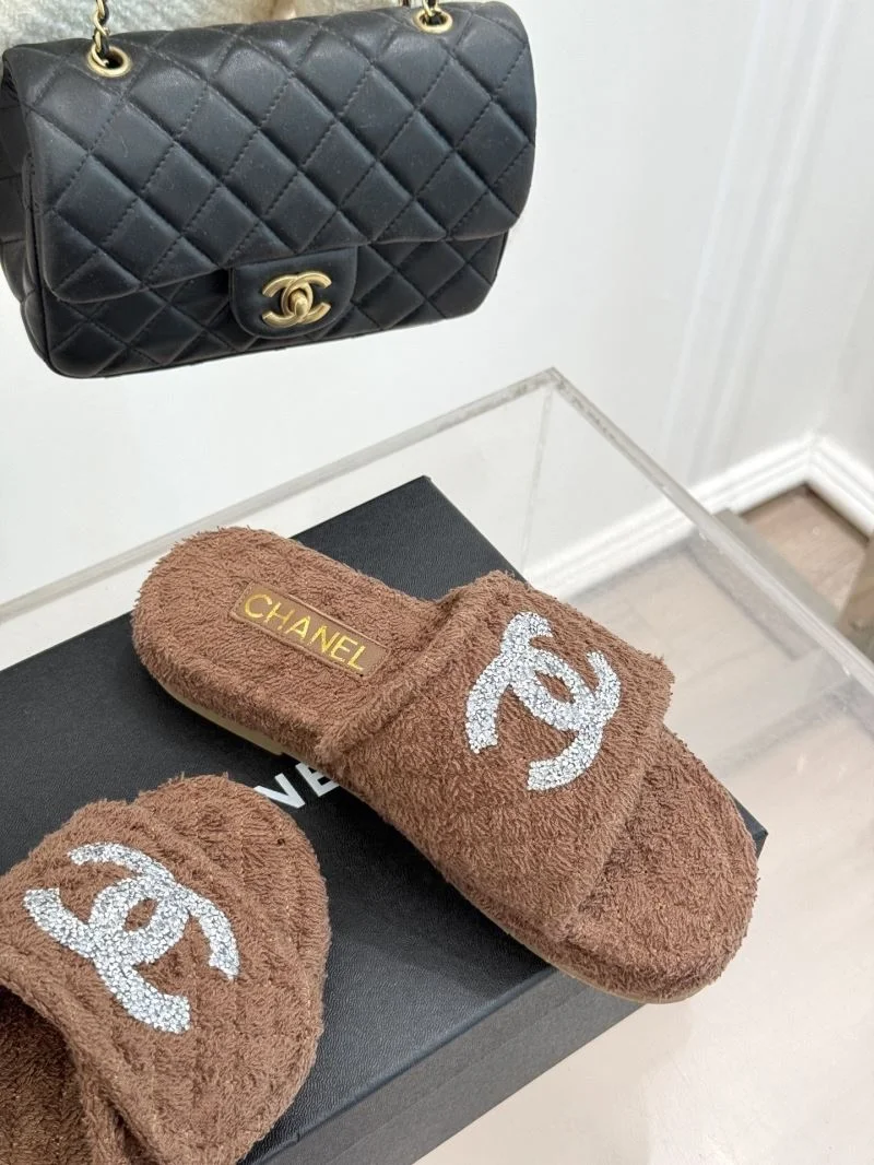 Resilient Chanel Slippers 19734