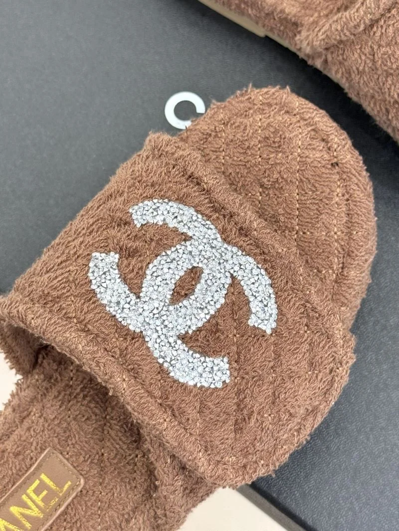 Resilient Chanel Slippers 19734