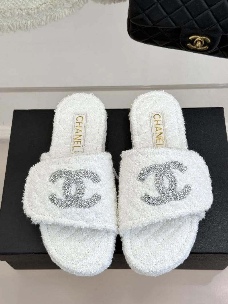 Chanel Slippers FreshLook 19738