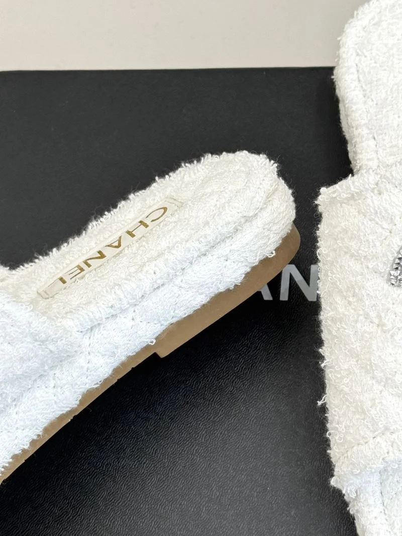 Chanel Slippers FreshLook 19738