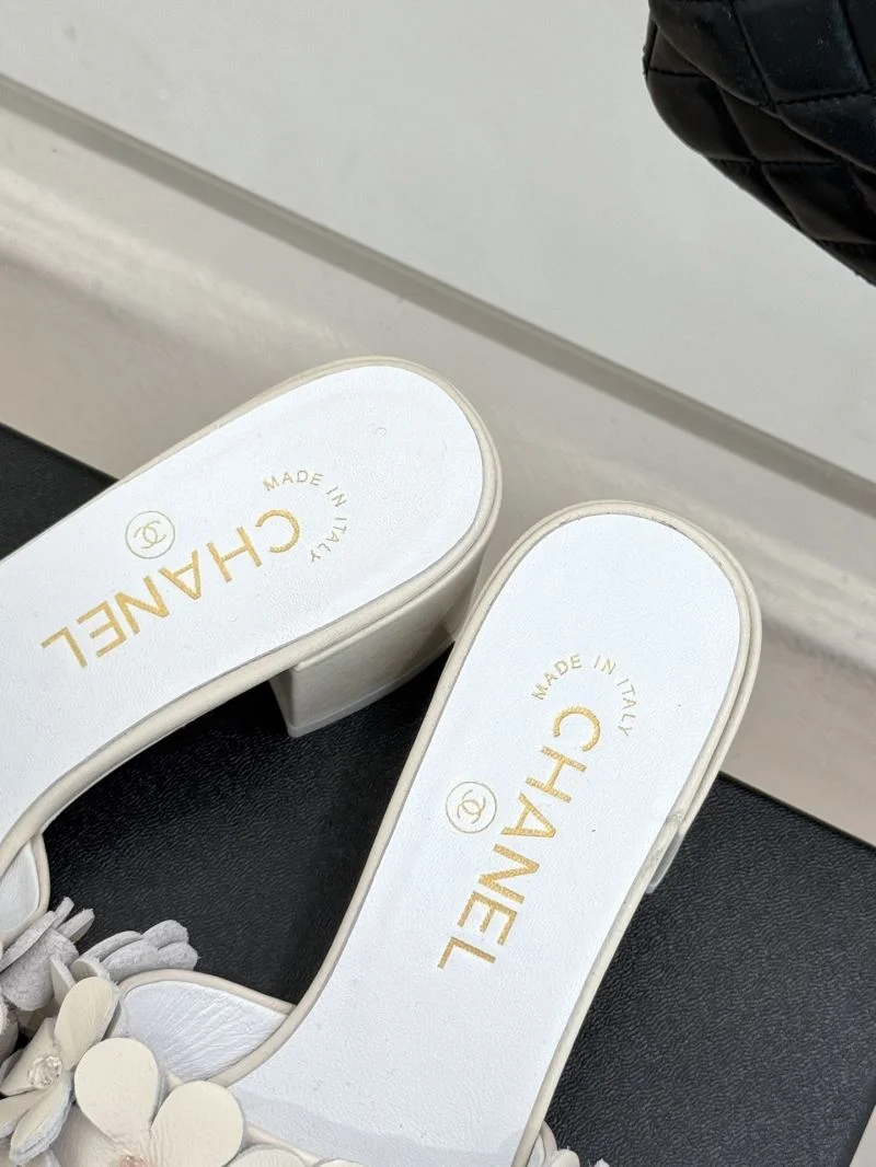 Chanel Slippers Sporty 19730