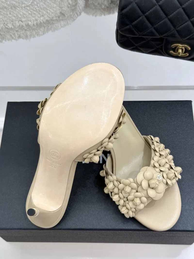 Chanel Slippers Sleek 19821