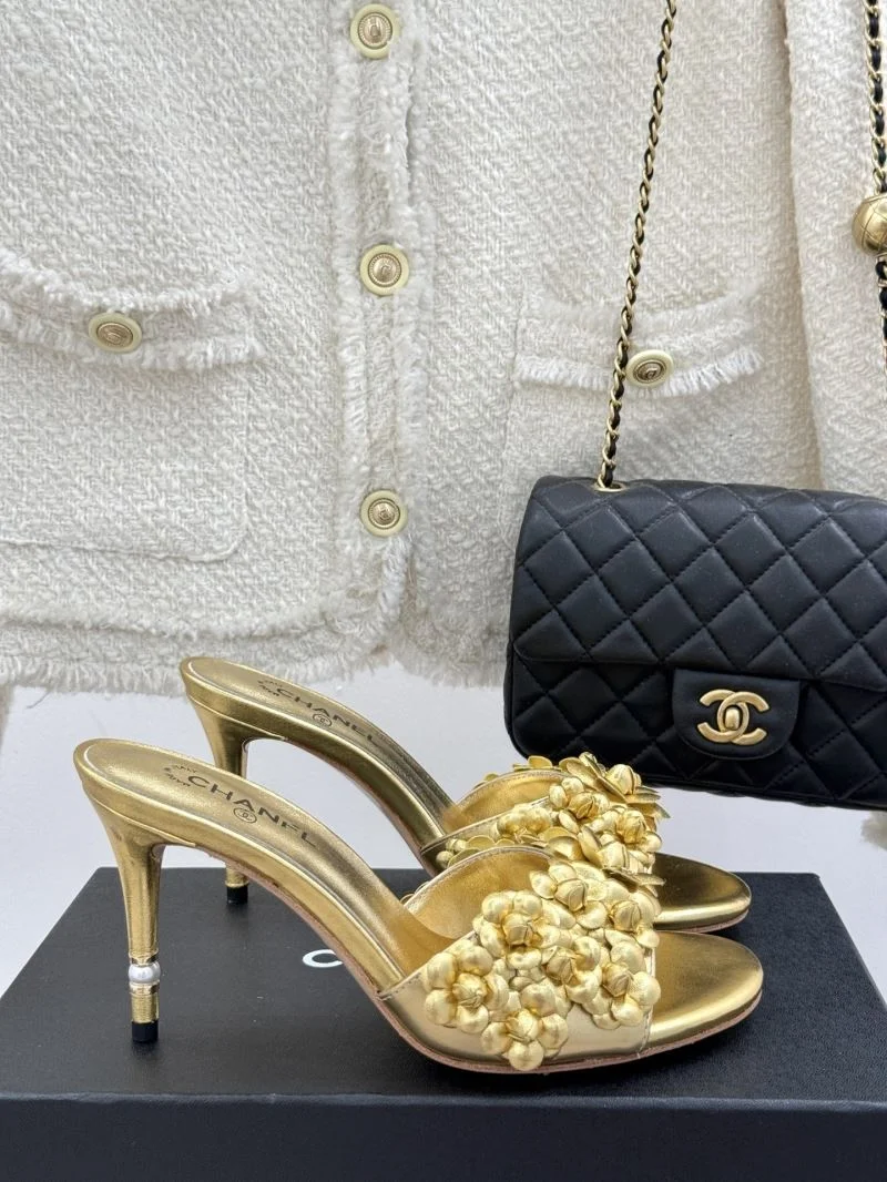 Chanel Slippers Sleek 19711