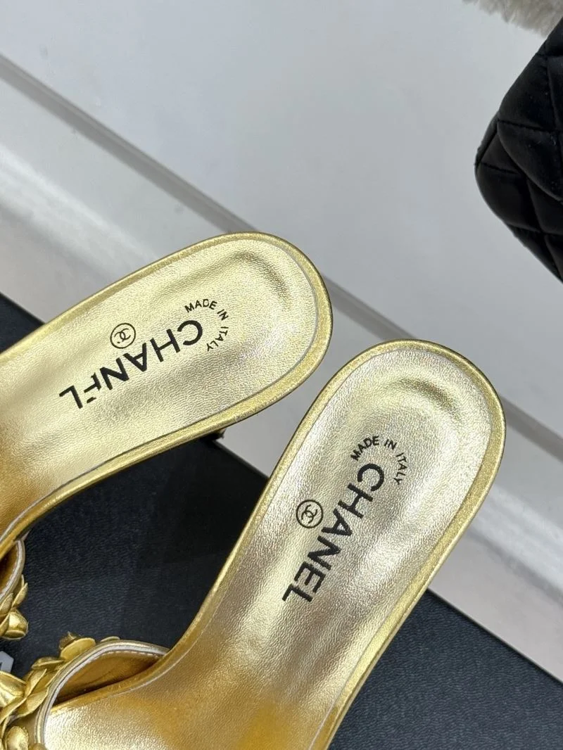 Chanel Slippers Sleek 19711