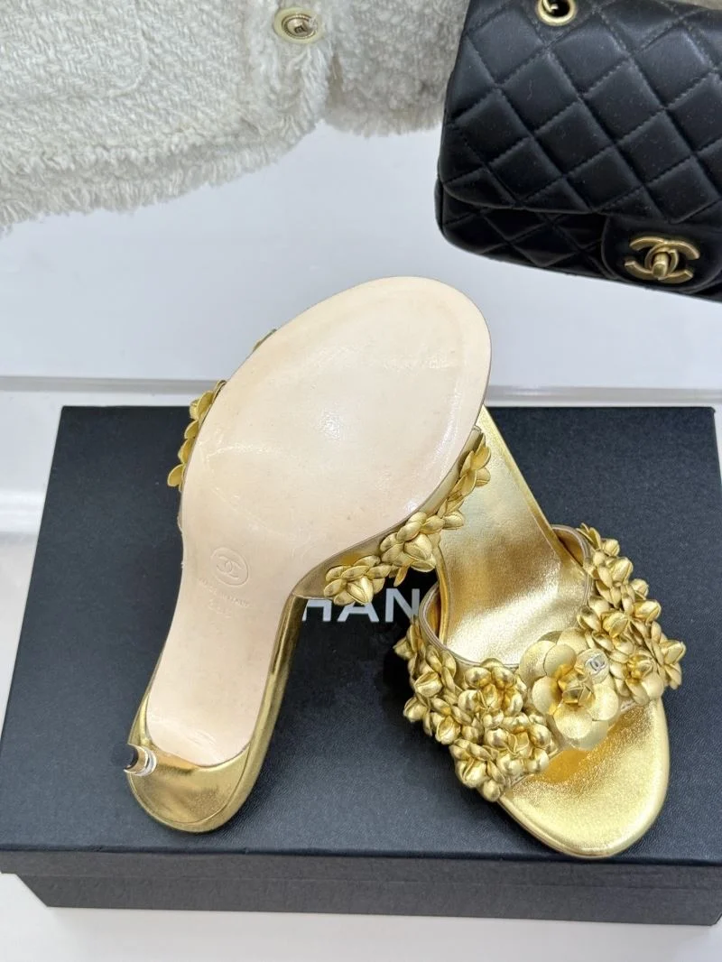 Chanel Slippers Sleek 19711