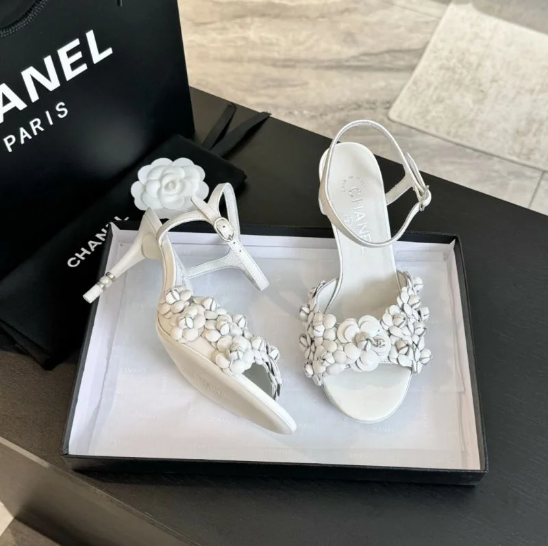 Stylish Chanel Slippers 19709