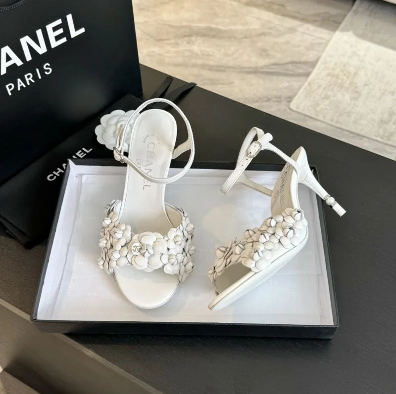 Stylish Chanel Slippers 19709