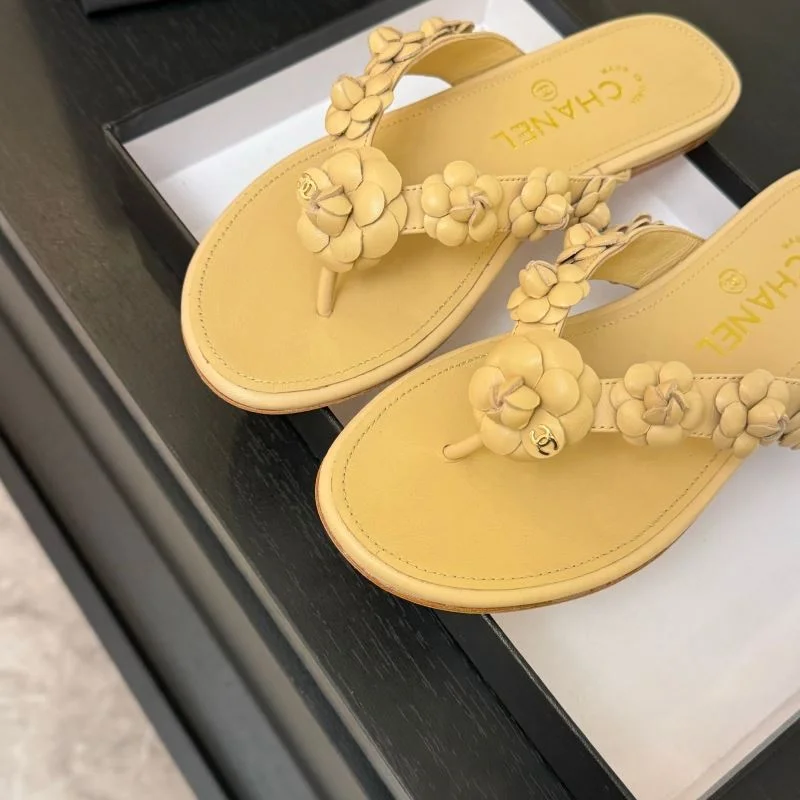 Classic Chanel Slippers 19710