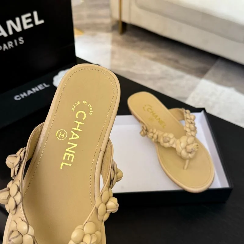Classic Chanel Slippers 19710