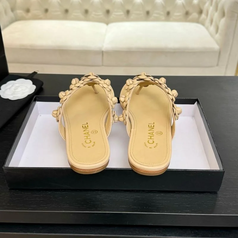 Classic Chanel Slippers 19710