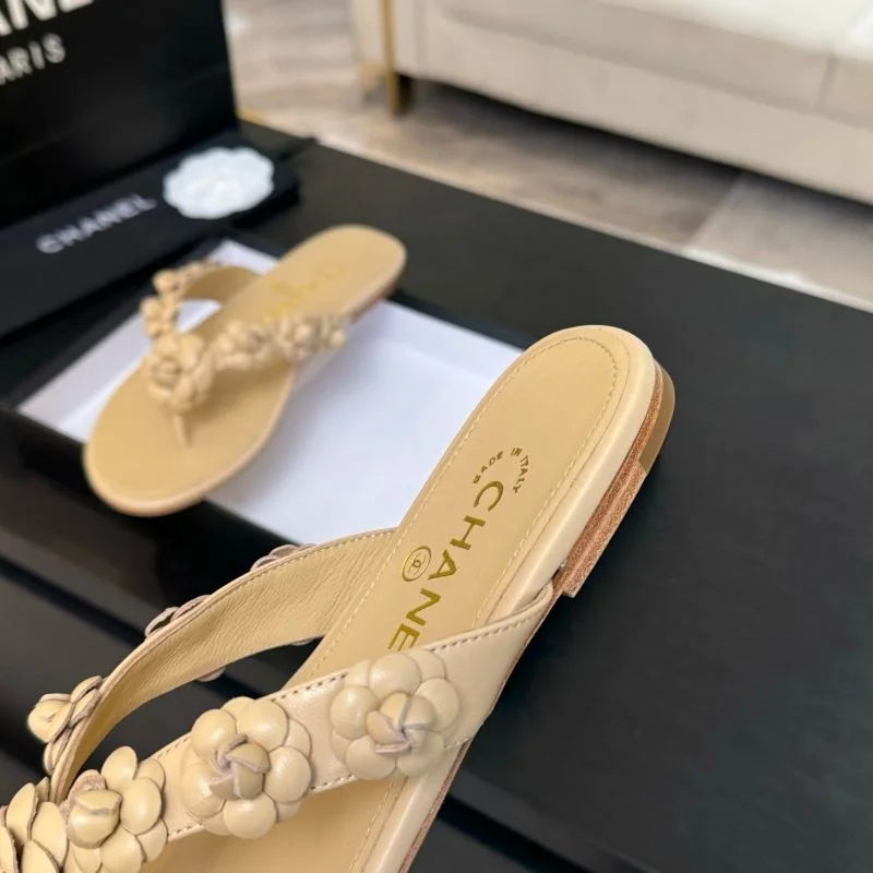 Classic Chanel Slippers 19710
