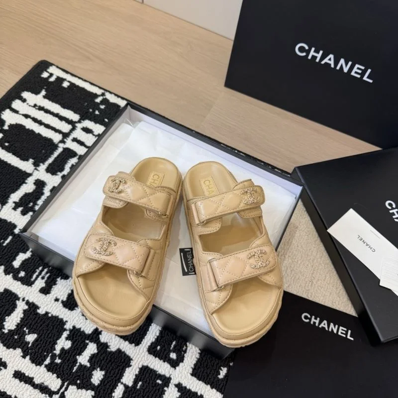 Minimalist Chanel Slippers 19692
